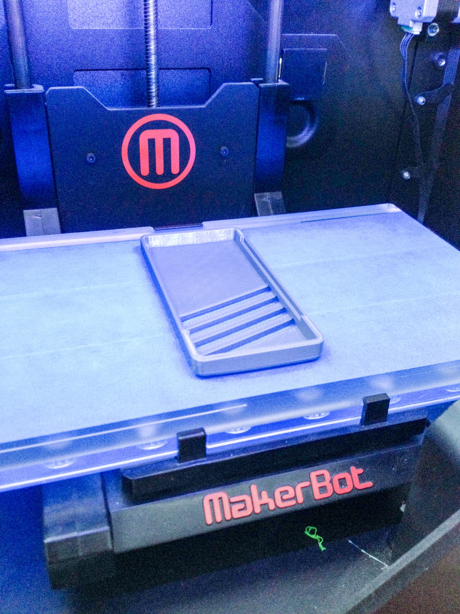 impplay enclosure makerbot